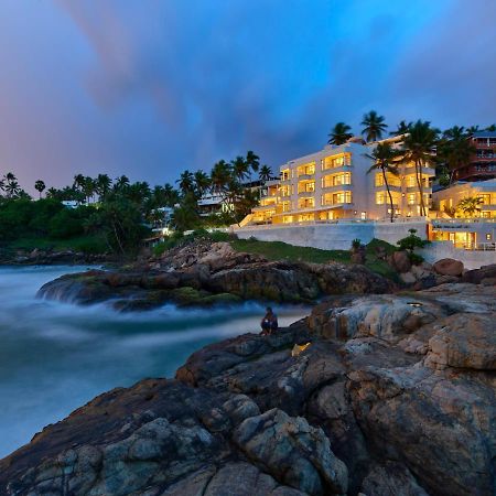 Rockholm At The Light House Beach โกวาลัม ภายนอก รูปภาพ