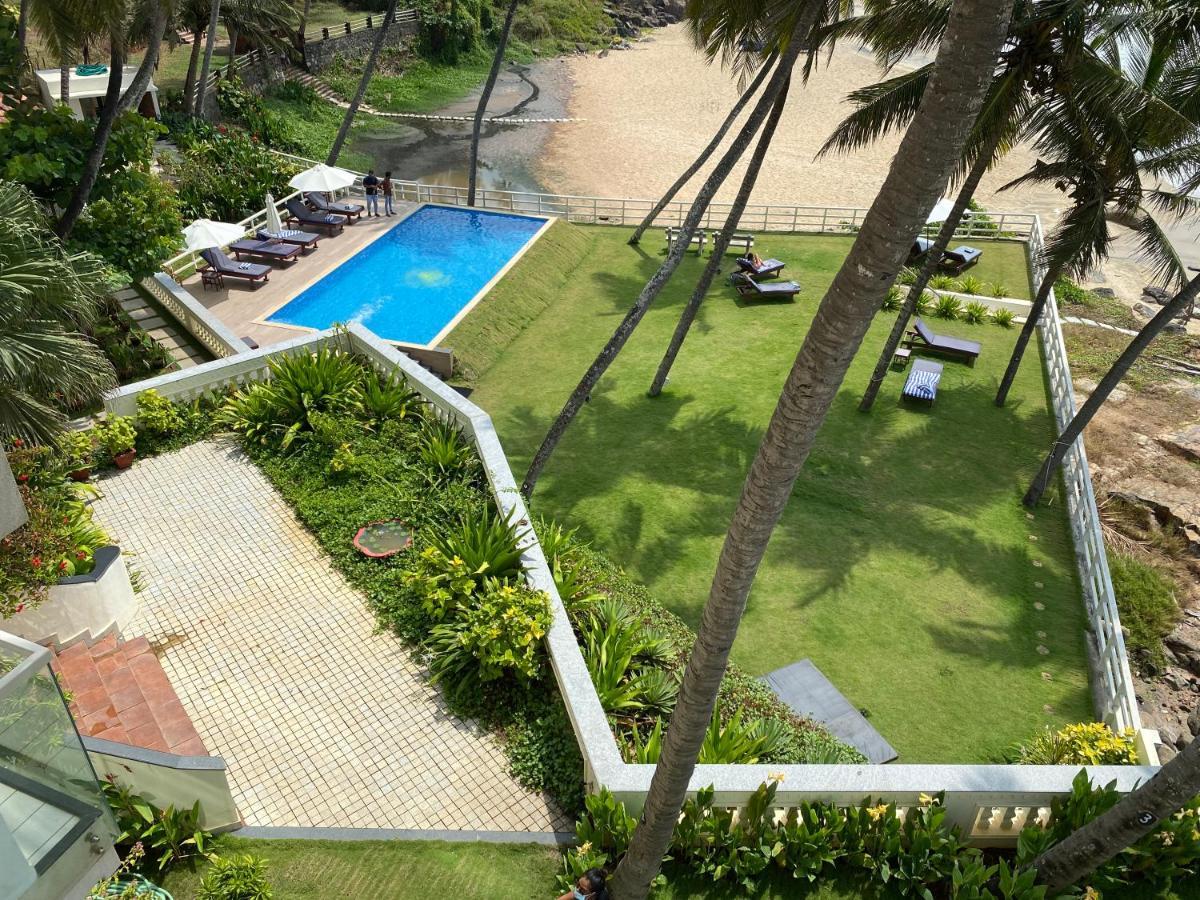 Rockholm At The Light House Beach โกวาลัม ภายนอก รูปภาพ