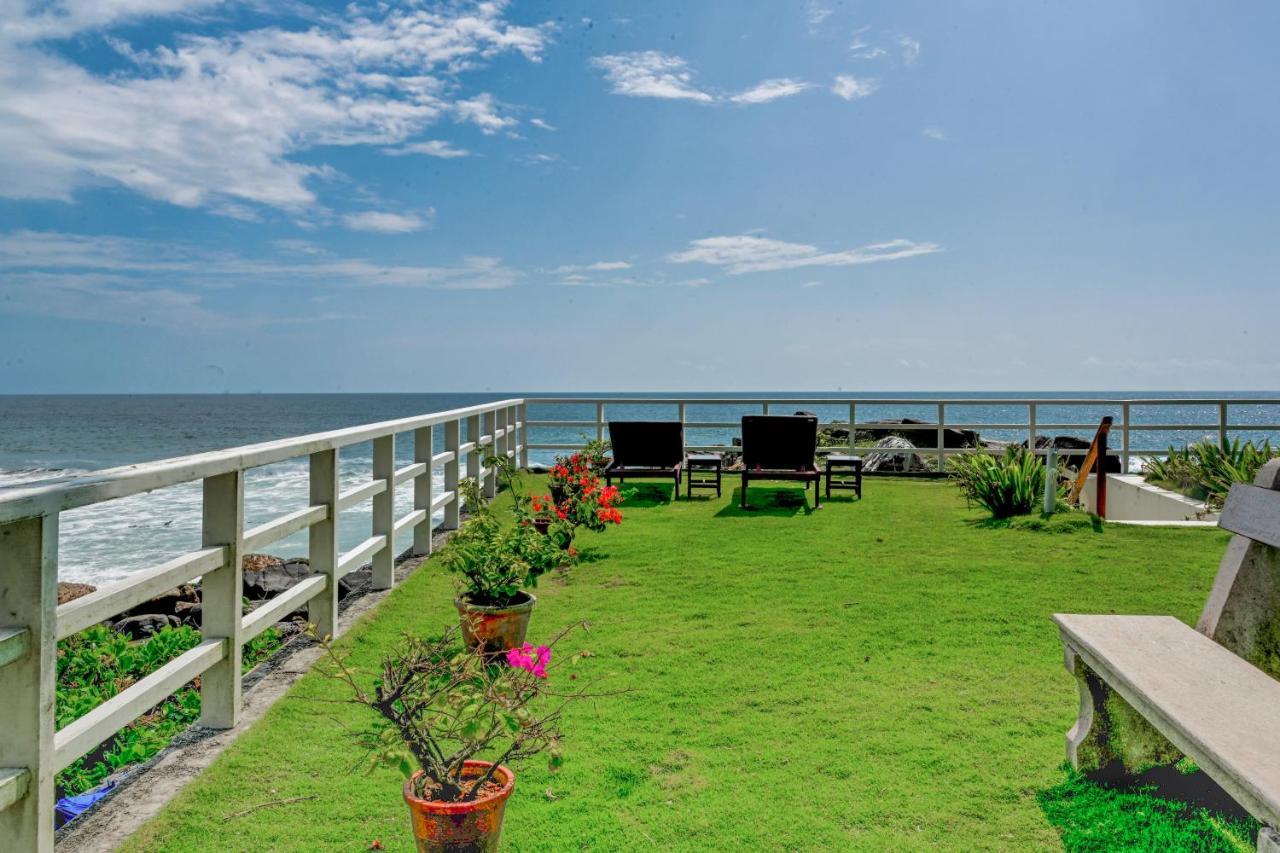 Rockholm At The Light House Beach โกวาลัม ภายนอก รูปภาพ