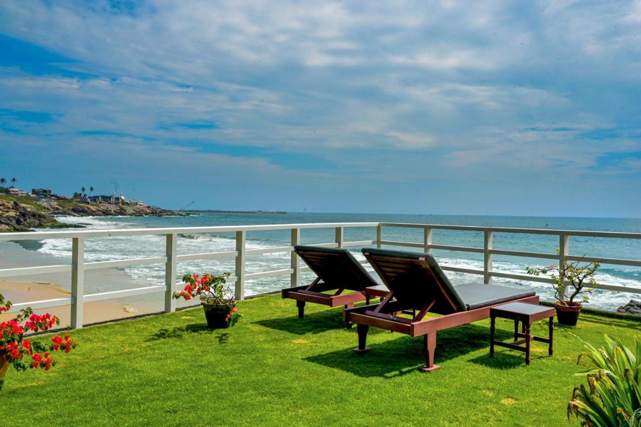 Rockholm At The Light House Beach โกวาลัม ภายนอก รูปภาพ