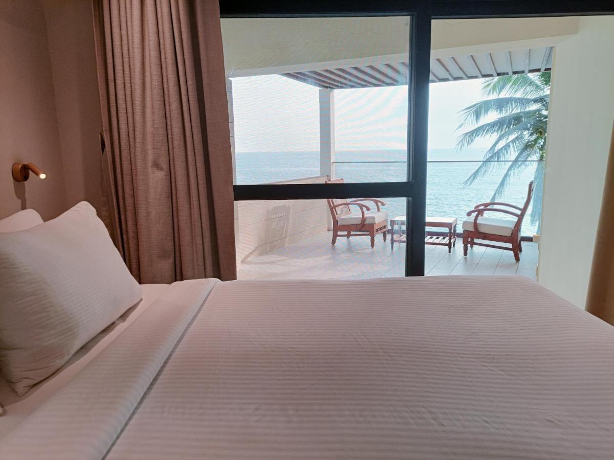 Rockholm At The Light House Beach โกวาลัม ภายนอก รูปภาพ