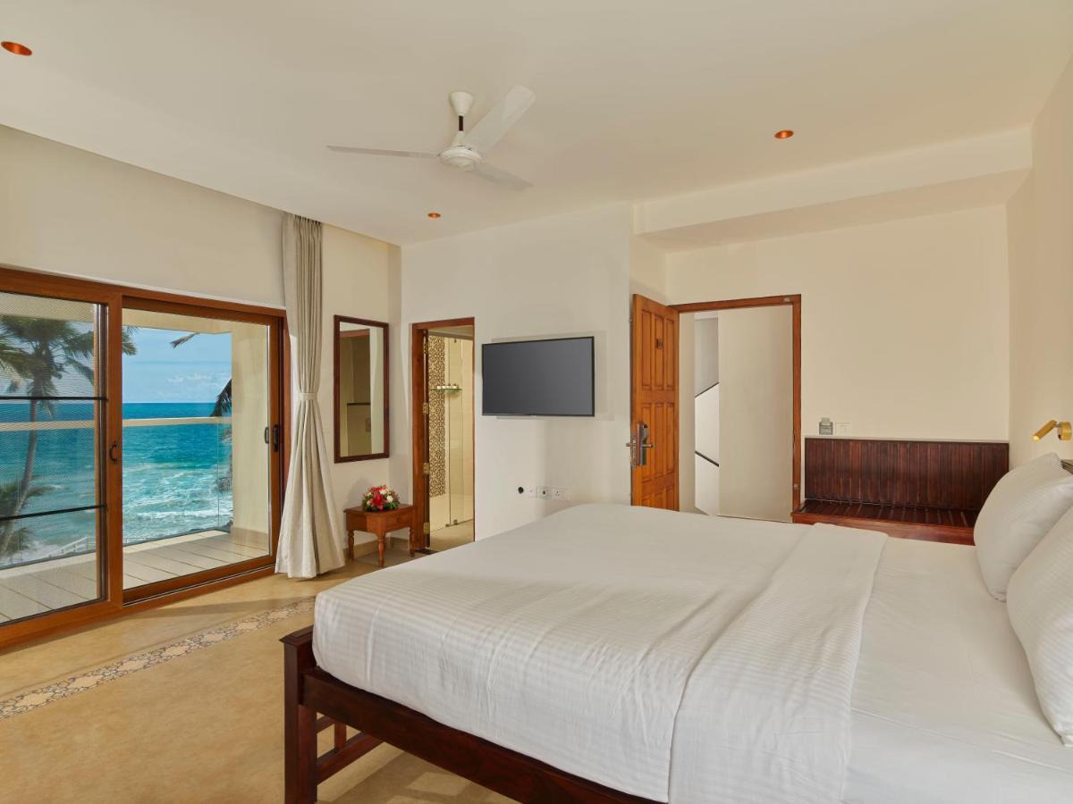 Rockholm At The Light House Beach โกวาลัม ภายนอก รูปภาพ