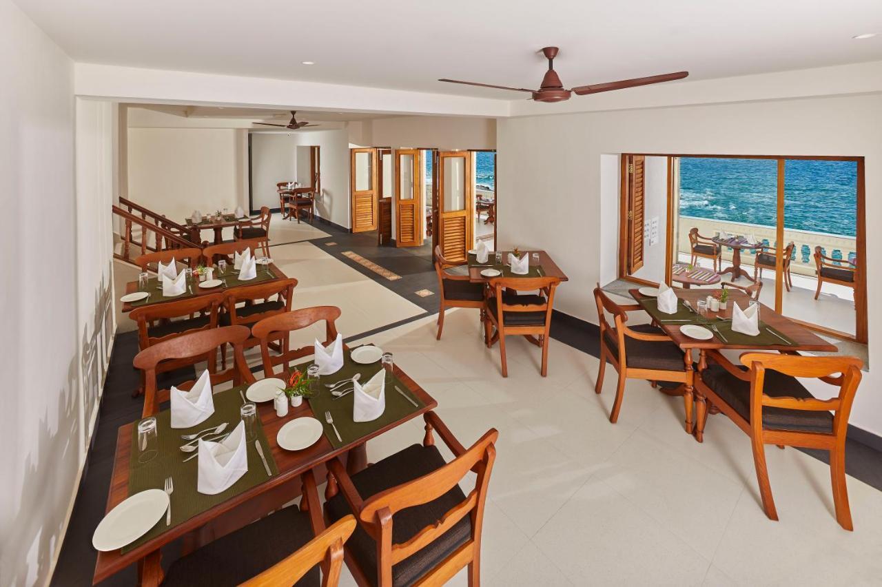 Rockholm At The Light House Beach โกวาลัม ภายนอก รูปภาพ