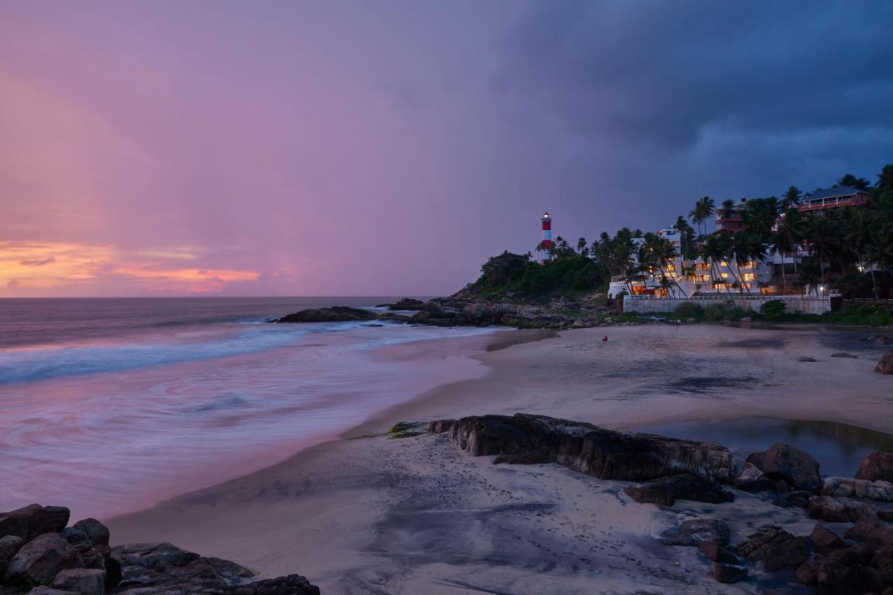 Rockholm At The Light House Beach โกวาลัม ภายนอก รูปภาพ